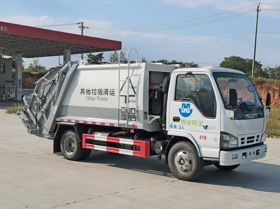 五十鈴7方壓縮垃圾車 五十鈴7方壓縮垃圾車