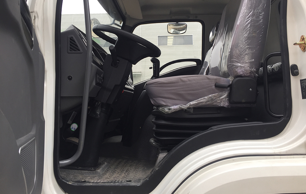 齊東方牌CLD5180TDYZZ6型多功能抑塵車